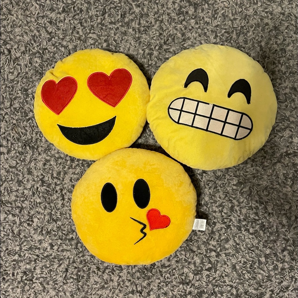3 emoji pillows